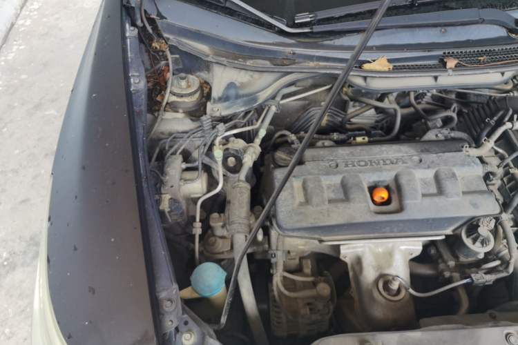 Used Honda Crider 2013 1.8L automatic luxury edition Engine Bay Right