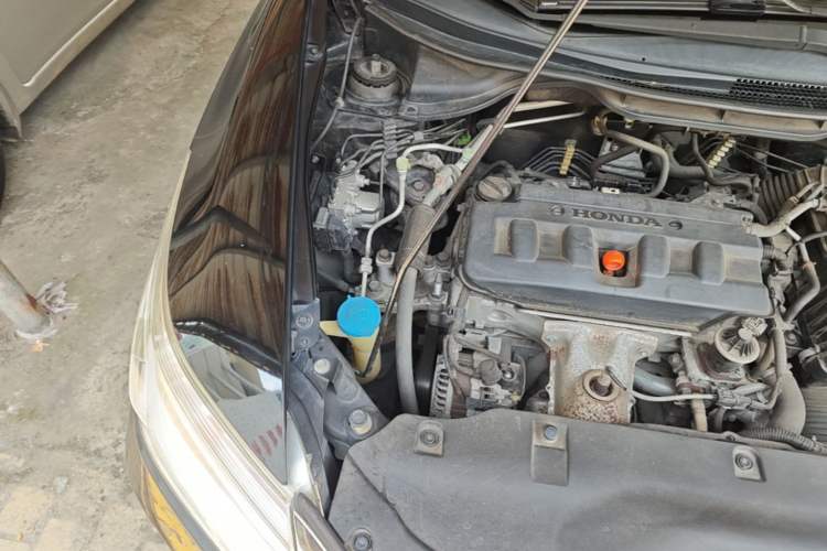 Used Honda Crider 2013 1.8L automatic comfort version Engine Bay Right
