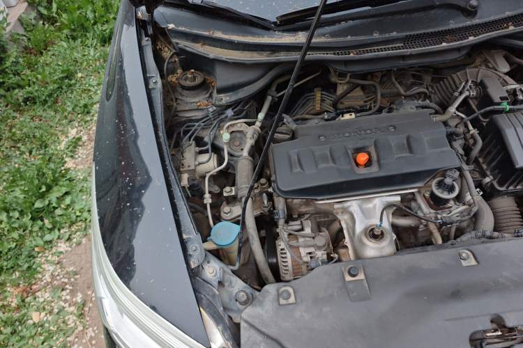 Used Honda Crider 2013 1.8L automatic luxury edition Engine Bay Right