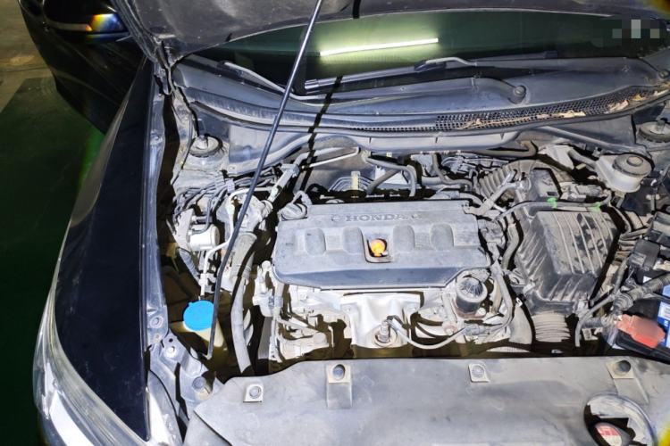 Used Honda Crider 2013 1.8L automatic flagship version Engine Bay Right