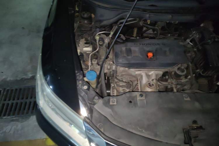 Used Honda Crider 2013 1.8L automatic luxury edition Engine Bay Right