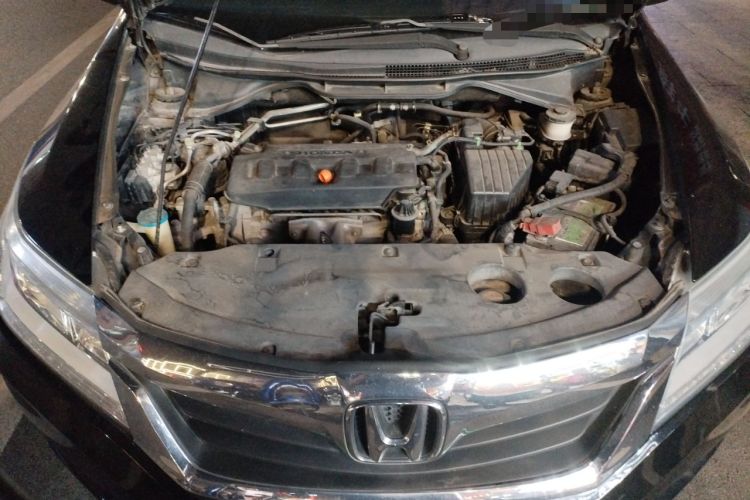 Used Honda Crider 2013 1.8L automatic comfort version Engine Bay
