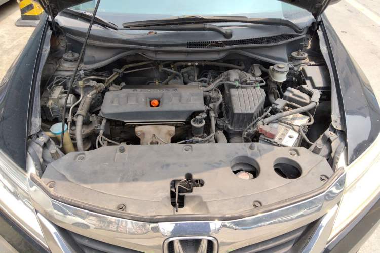 Used Honda Crider 2013 1.8L automatic luxury edition Engine Bay
