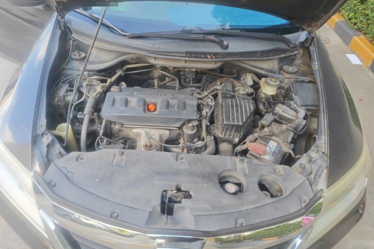 Used Honda Crider 2013 1.8L automatic luxury edition Engine Bay