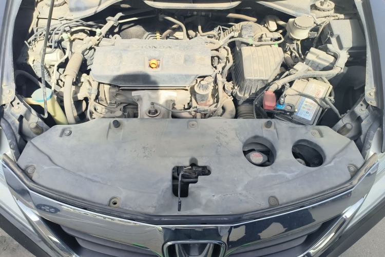 Used Honda Crider 2013 1.8L automatic luxury edition Engine Bay