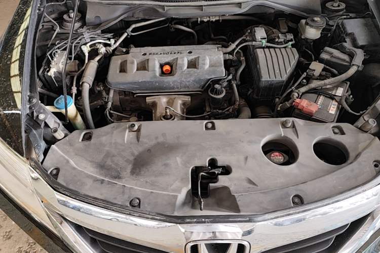 Used Honda Crider 2013 1.8L automatic flagship version Engine Bay