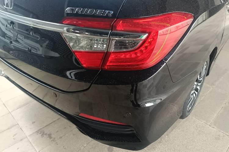 Used Honda Crider 2013 1.8L automatic luxury edition Exterior 3