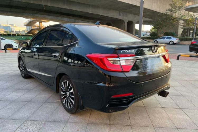 Used Honda Crider 2013 1.8L automatic luxury edition Exterior 4