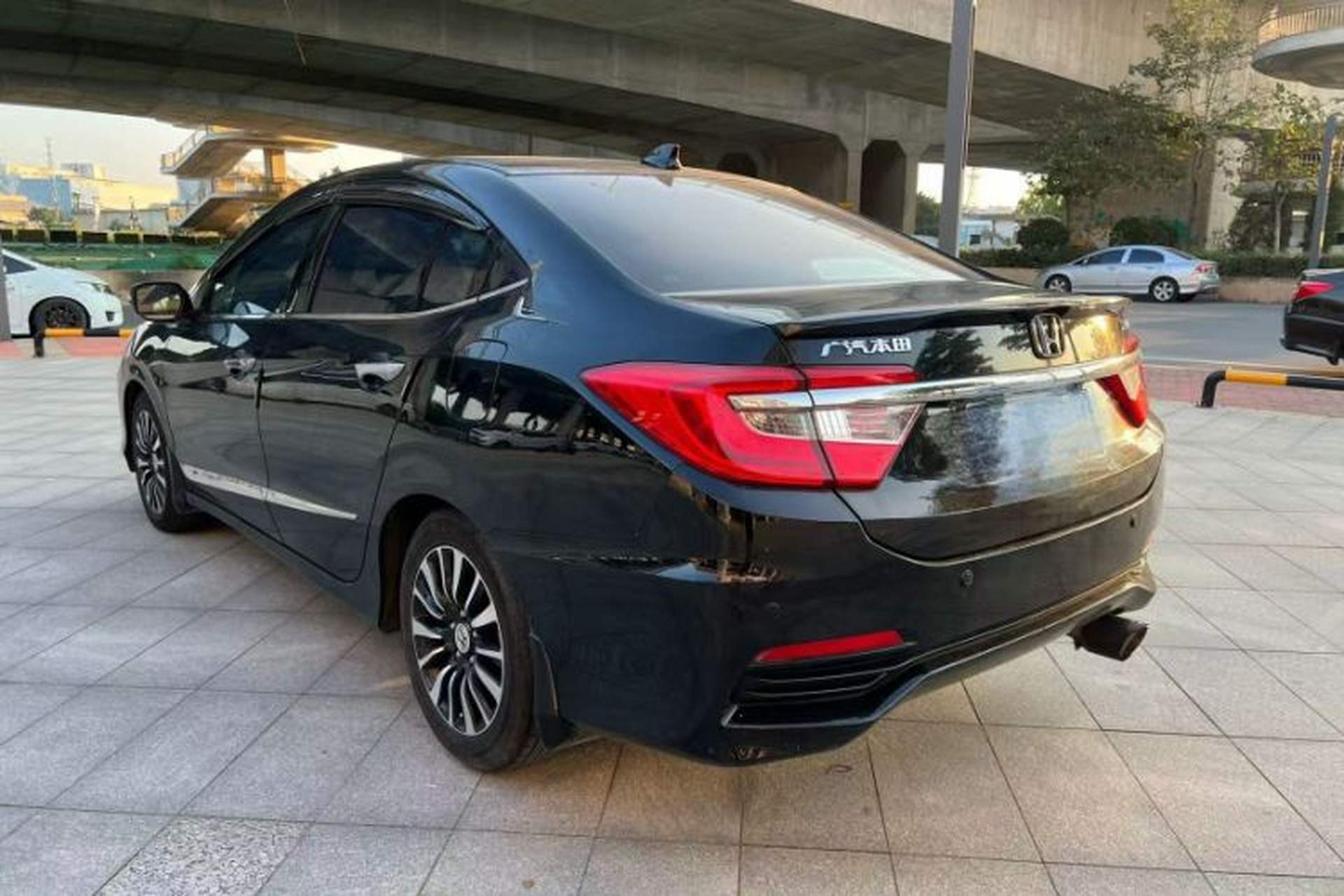Used Honda Crider 2013 1.8L automatic luxury edition Exterior 4
