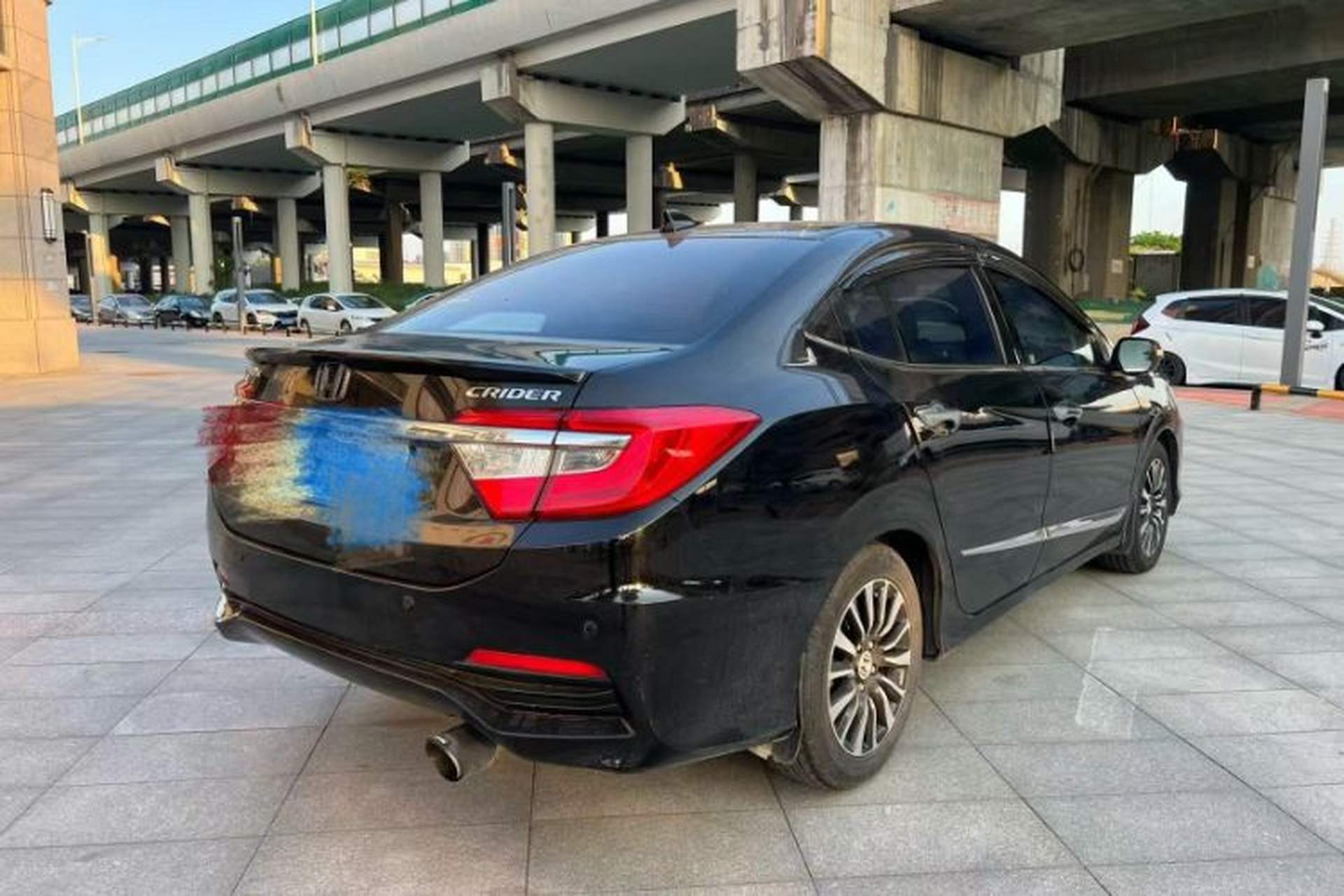 Used Honda Crider 2013 1.8L automatic luxury edition Exterior 5