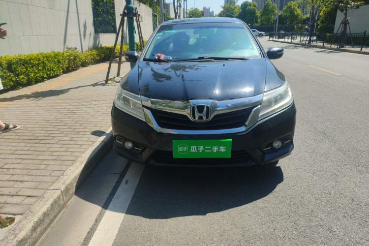 Used Honda Crider 2013 1.8L automatic luxury edition Front