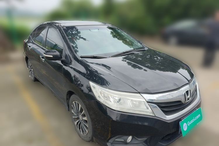 Used Honda Crider 2013 1.8L automatic luxury edition Front Right 45 Deg
