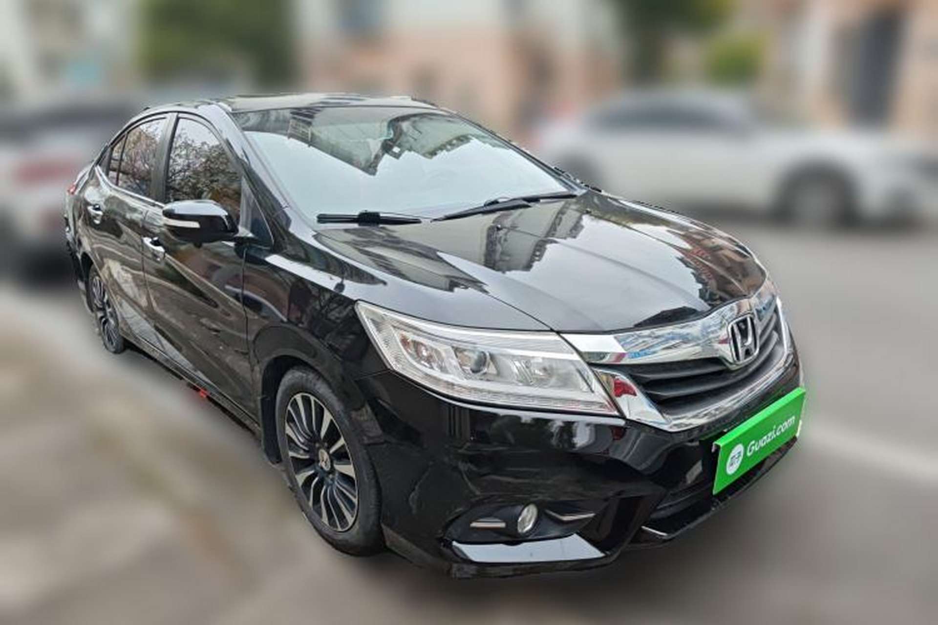 Used Honda Crider 2013 1.8L automatic luxury edition Front Right 45 Deg