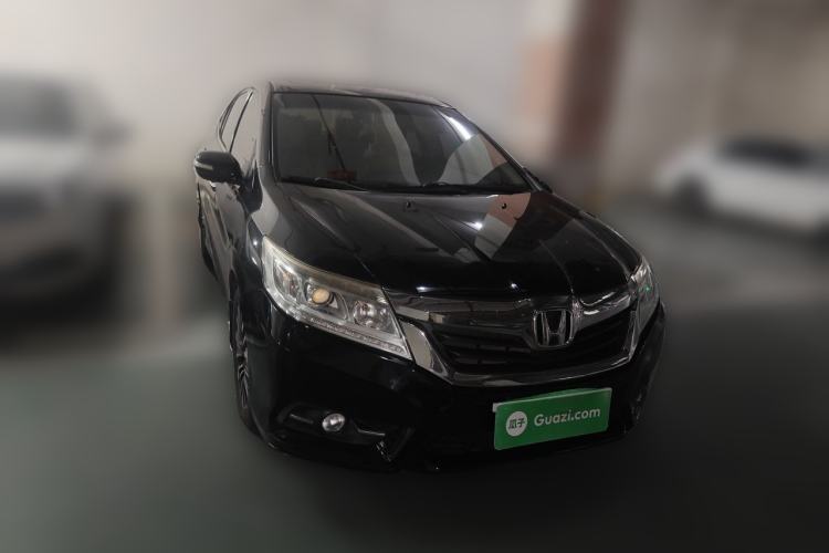 Used Honda Crider 2013 1.8L automatic luxury edition Front Right 45 Deg