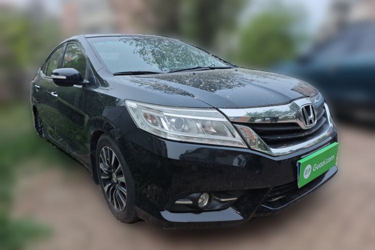 Used Honda Crider 2013 1.8L automatic luxury edition Front Right 45 Deg