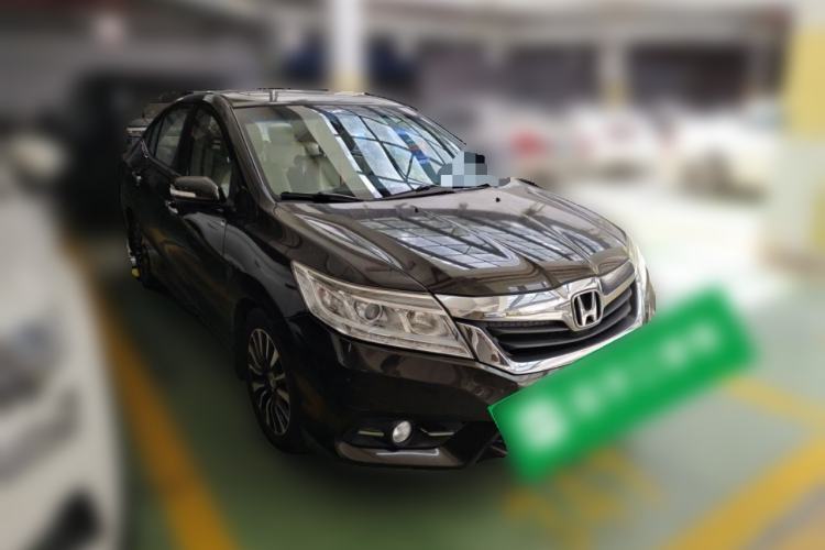 Used Honda Crider 2013 1.8L automatic luxury edition Front Right 45 Deg