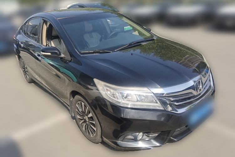 Used Honda Crider 2013 1.8L automatic luxury edition Front Right 45 Deg