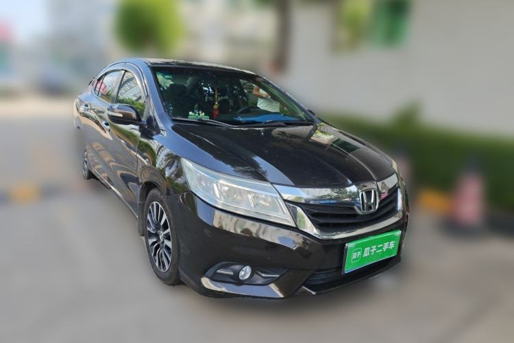 Used Honda Crider 2013 1.8L automatic luxury edition Front Right 45 Deg