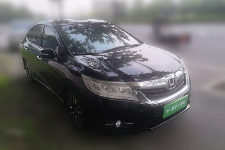 Used Honda Crider 2013 1.8L automatic luxury edition Front Right 45 Deg