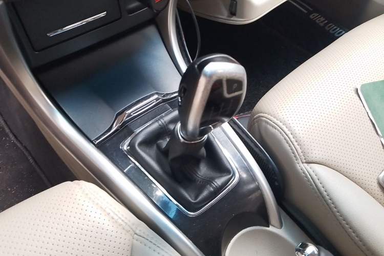 Used Honda Crider 2013 1.8L manual Comfort version Gear Lever