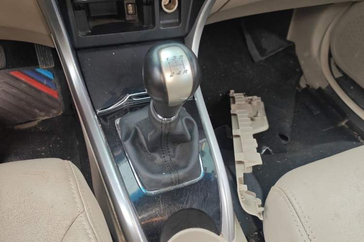 Used Honda Crider 2013 1.8L manual Comfort version Gear Lever