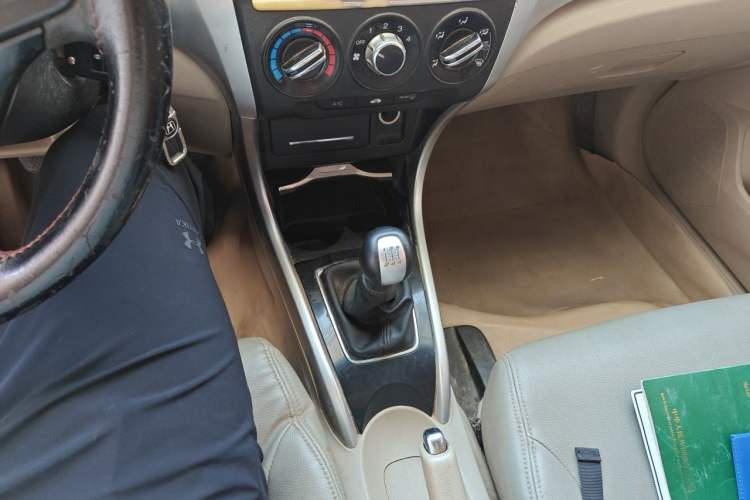 Used Honda Crider 2013 1.8L manual Comfort version Gear Lever