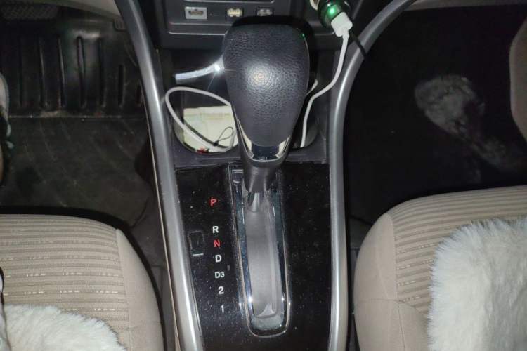 Used Honda Crider 2013 1.8L automatic luxury edition Gear Lever