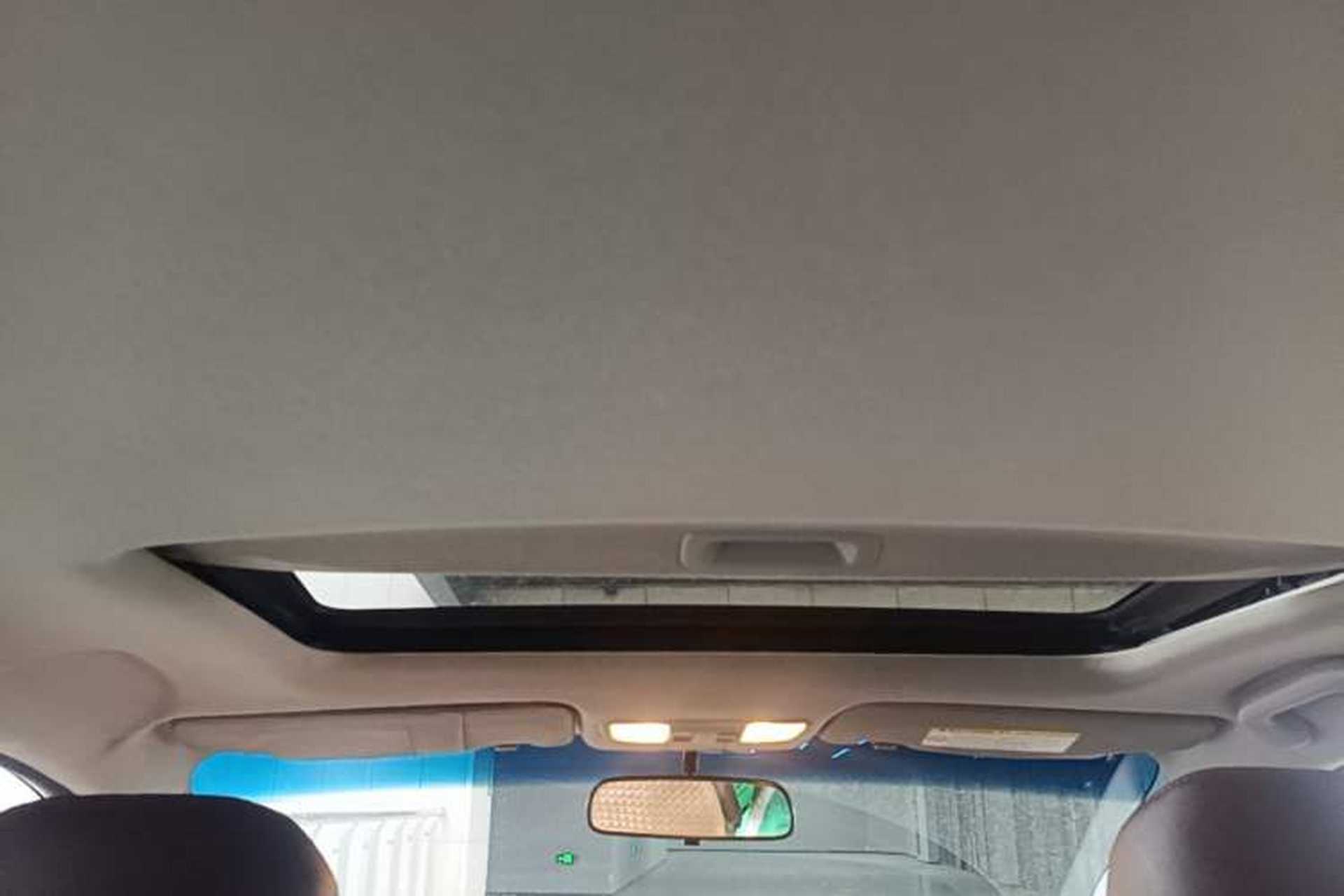 Used Honda Crider 2013 1.8L automatic luxury edition Headliner