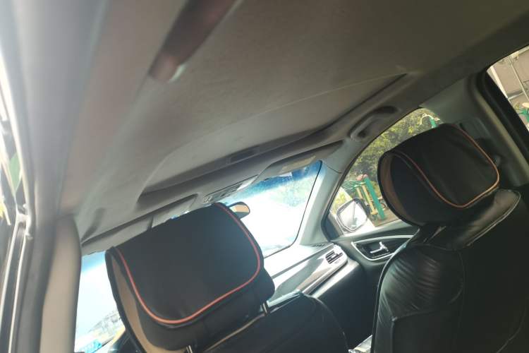 Used Honda Crider 2013 1.8L automatic luxury edition Headliner
