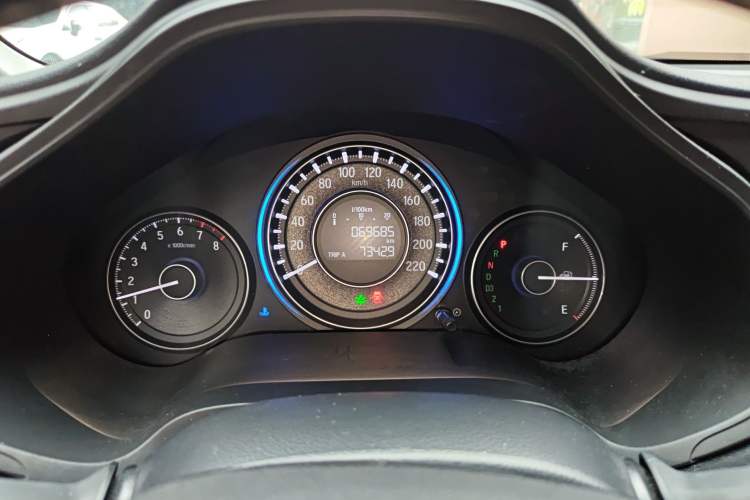 Used Honda Crider 2013 1.8L automatic luxury edition Instrument Cluster
