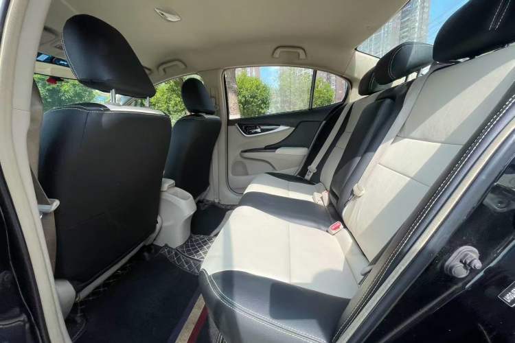 Used Honda Crider 2013 1.8L manual Comfort version Interior 1