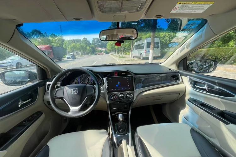 Used Honda Crider 2013 1.8L manual Comfort version Interior 2