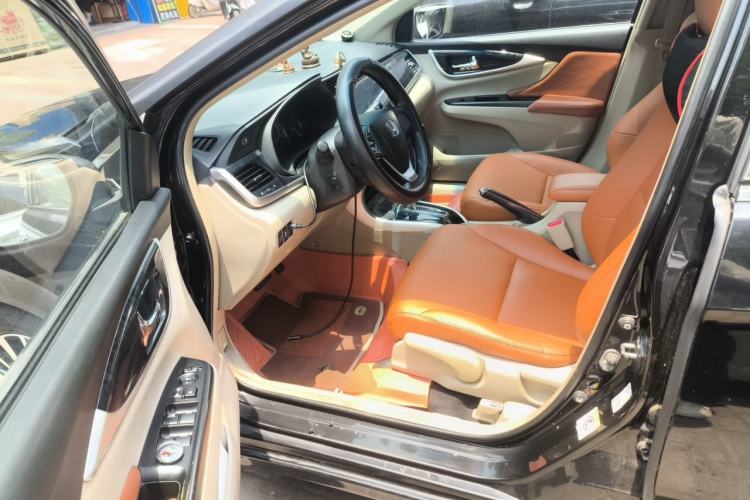 Used Honda Crider 2013 1.8L automatic luxury edition Left Front Seat