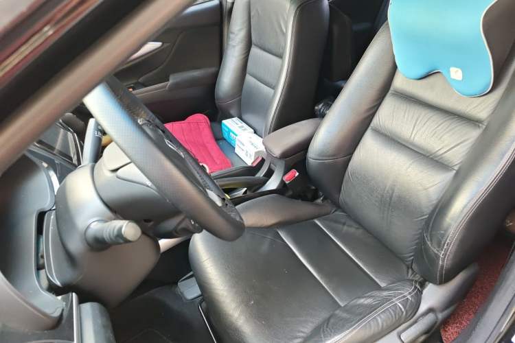 Used Honda Crider 2013 1.8L automatic flagship version Left Front Seat
