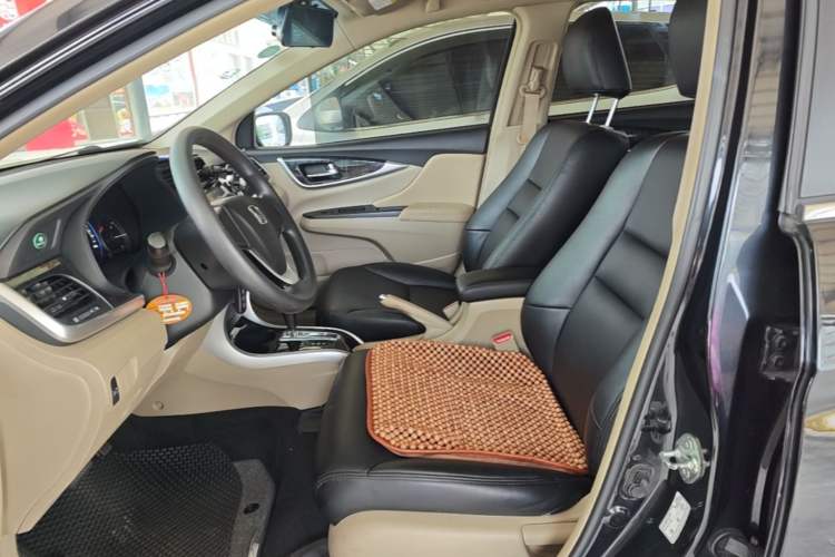 Used Honda Crider 2013 1.8L automatic comfort version Left Front Seat