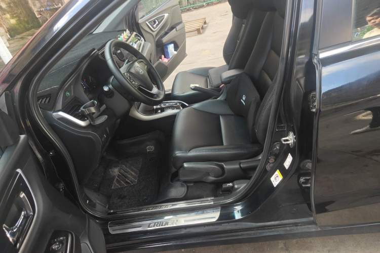 Used Honda Crider 2013 1.8L automatic luxury edition Left Front Seat