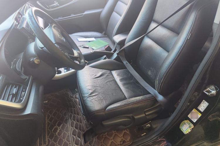 Used Honda Crider 2013 1.8L automatic luxury edition Left Front Seat