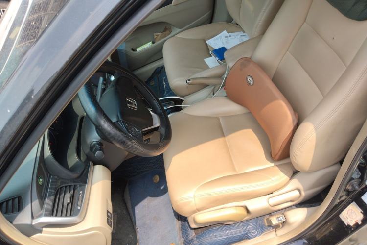 Used Honda Crider 2013 1.8L automatic luxury edition Left Front Seat