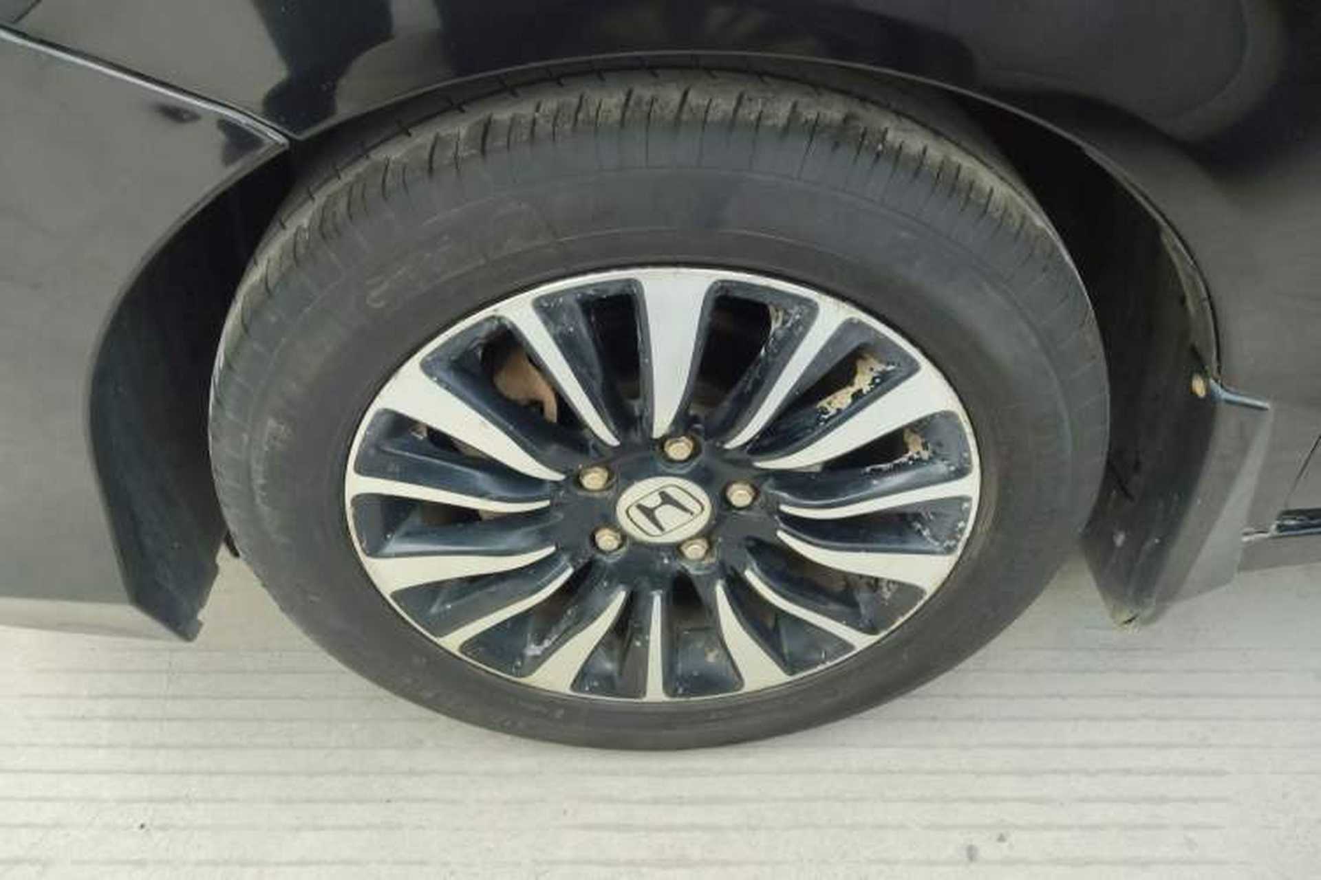 Used Honda Crider 2013 1.8L manual Comfort version Left Front Wheel Hub