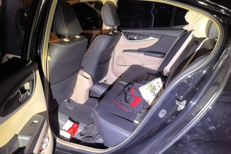 Used Honda Crider 2013 1.8L automatic luxury edition Left Rear Seat