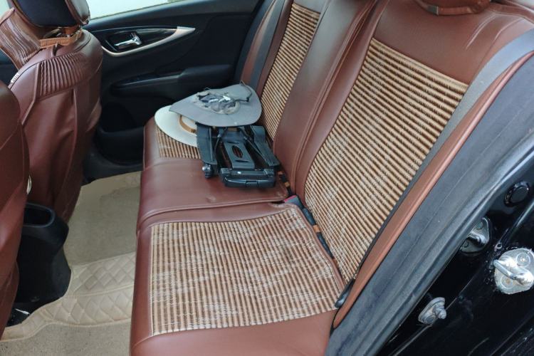 Used Honda Crider 2013 1.8L automatic luxury edition Left Rear Seat