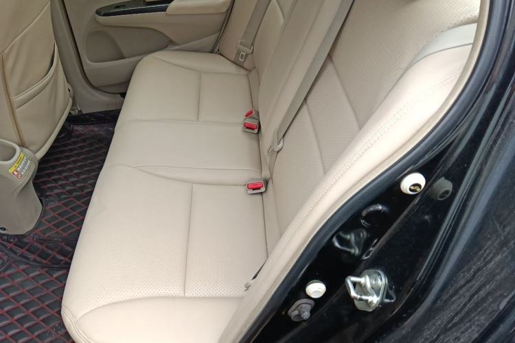 Used Honda Crider 2013 1.8L automatic luxury edition Left Rear Seat