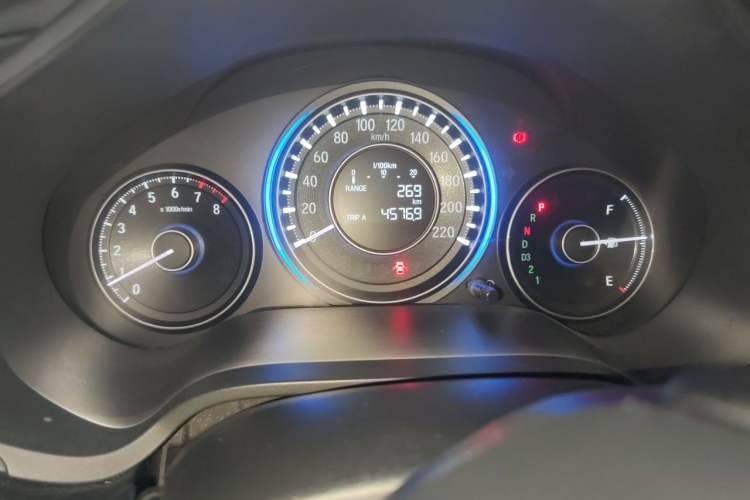 Used Honda Crider 2013 1.8L automatic comfort version Odometer Close Up