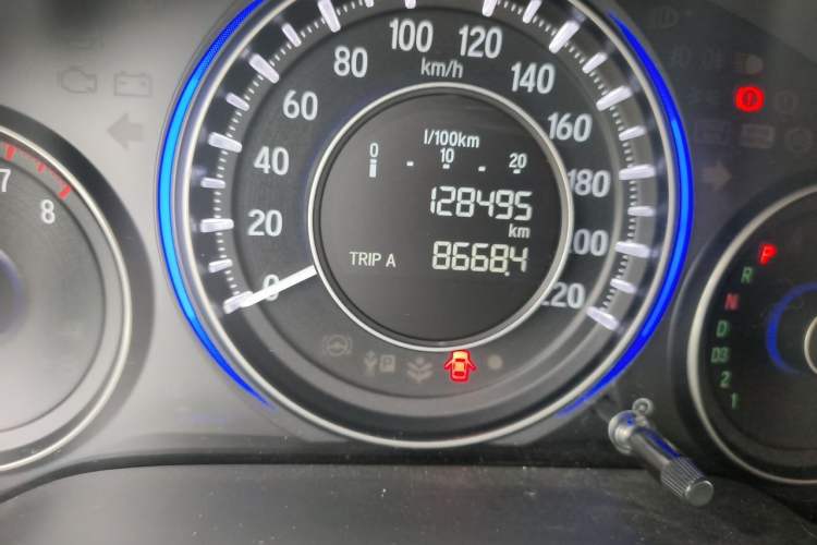 Used Honda Crider 2013 1.8L automatic luxury edition Odometer Close Up