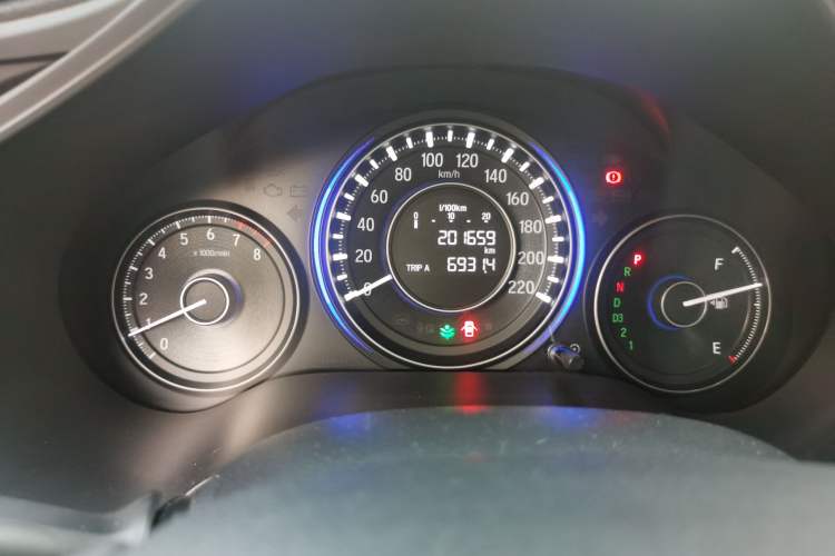 Used Honda Crider 2013 1.8L automatic luxury edition Odometer Close Up