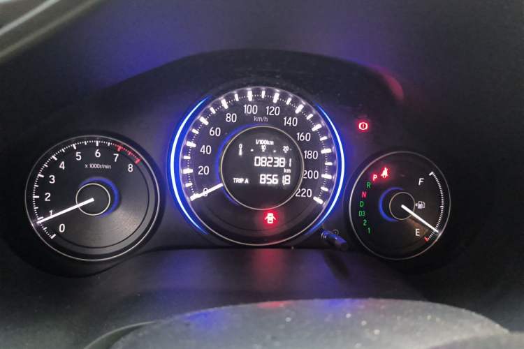 Used Honda Crider 2013 1.8L automatic comfort version Odometer Close Up
