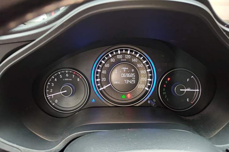 Used Honda Crider 2013 1.8L automatic luxury edition Odometer Close Up
