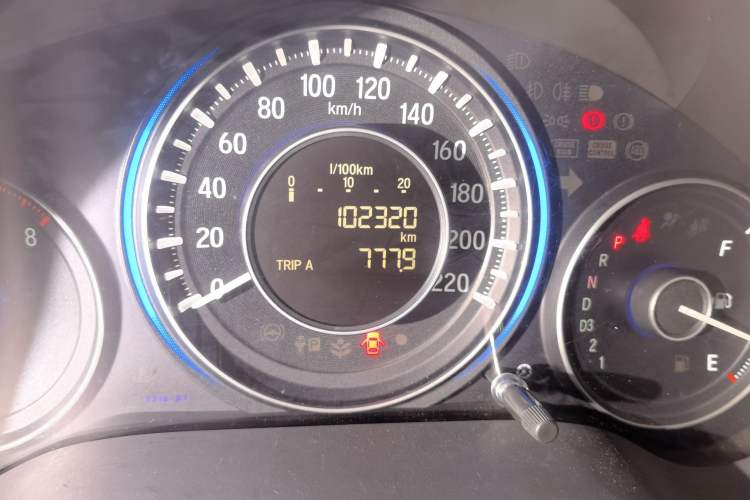 Used Honda Crider 2013 1.8L automatic luxury edition Odometer Close Up