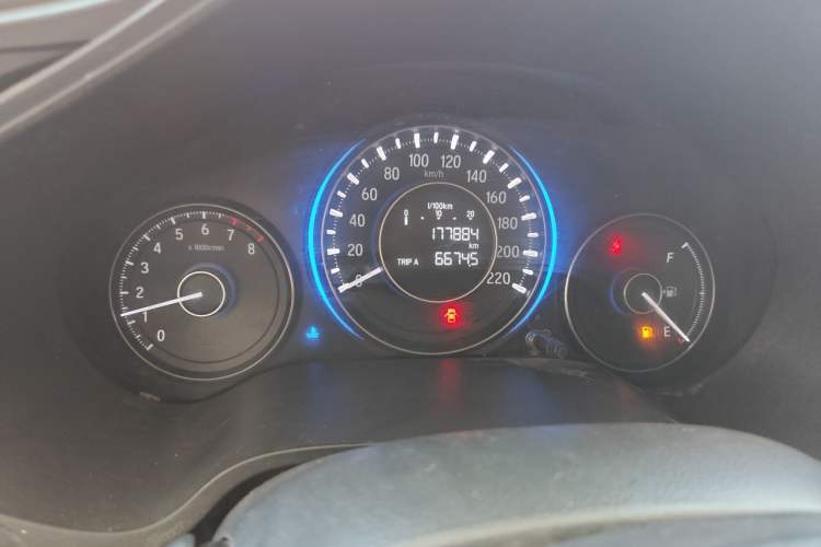 Used Honda Crider 2013 1.8L manual Comfort version Odometer Close Up
