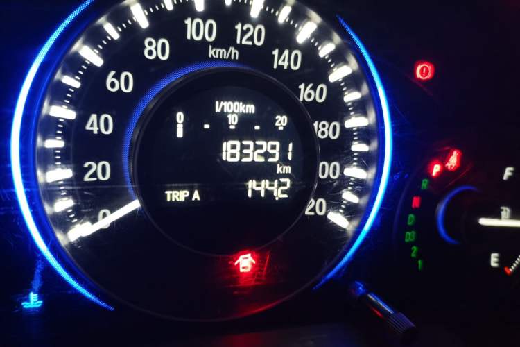 Used Honda Crider 2013 1.8L automatic comfort version Odometer Close Up